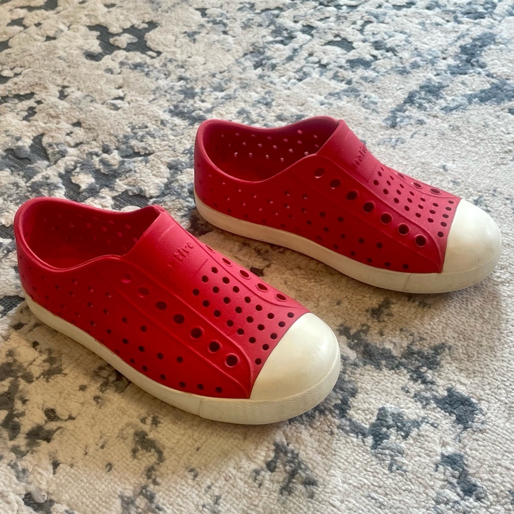Native, size 10